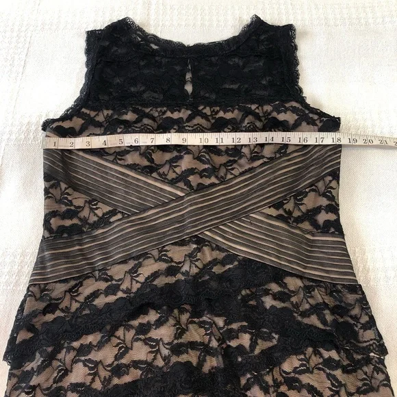 Beautiful women’s dress! - Picture 7 of 13